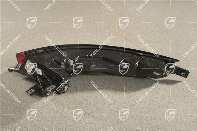 Rear / tail light, L