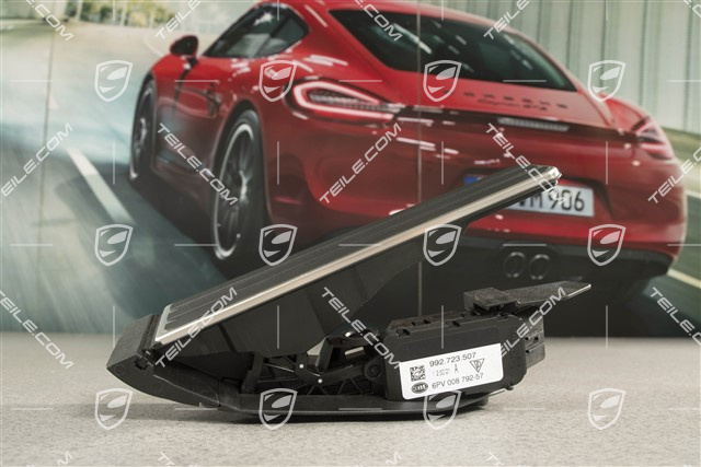 GT4 RS, Pedał gazu