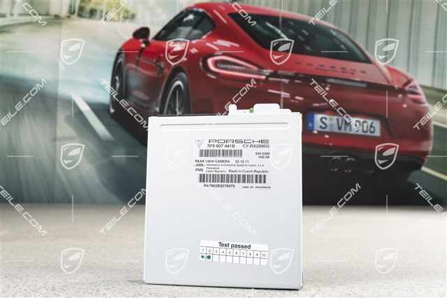 Control unit for reversing camera system