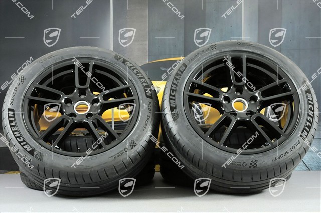 19-inch summer wheels set "Panamera", rims 9J x 19 ET64 + 10,5 J x 19 ET62 + Michelin Sport 4 summer tyres 265/45 R19 + 295/40 R19, in black high gloss