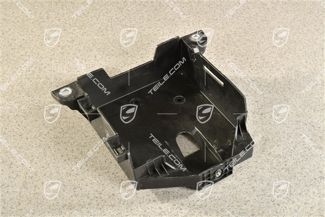 Halter / Abdeckblende für Kompressor