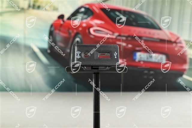 Multimedia-Schnitstelle Adapter / Multimediabuchse fur externe Quelle USB / AUX