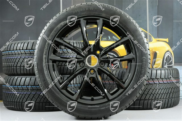 19" Winterräder Satz "Panamera S", Felgen 9J x 19 ET64 + 10,5 J x 19 ET62 + Continental ContiWinterContact PS830 P Winterreifen 265/45 R19 + 295/40 R19, in Schwarz Hochglanz