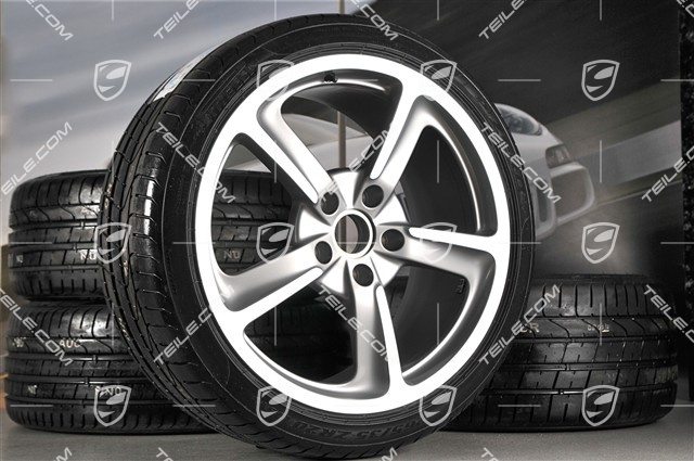 20" SportTechno Sommerräder Satz,  8,5J x 20 ET57 + 10J x 20 ET50, 235/35 ZR20 + 265/35 ZR20 mit RDK