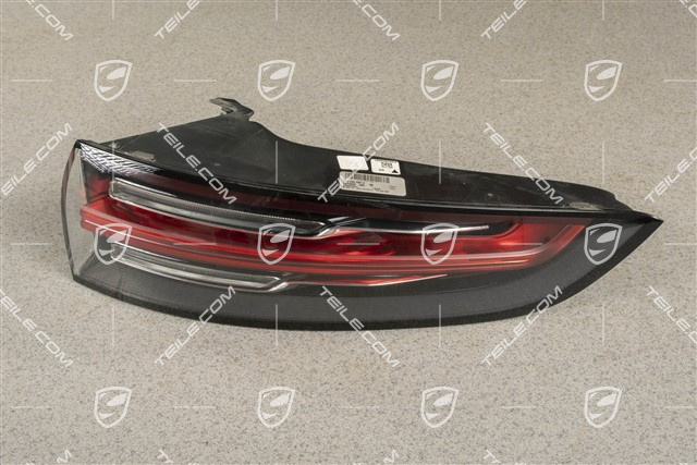 Rear light, outer, R