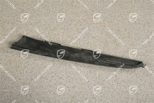 Trim, upper, R