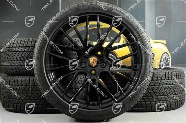 21" koła zimowe Cayenne COUPÉ RS Spyder, komplet, felgi 9,5J x 21 ET46 + 11,0J x 21 ET49 + opony zimowe Pirelli 275/40 R21 + 305/35 R21, z czujnikami ciśnienia, czarny wysoki połysk