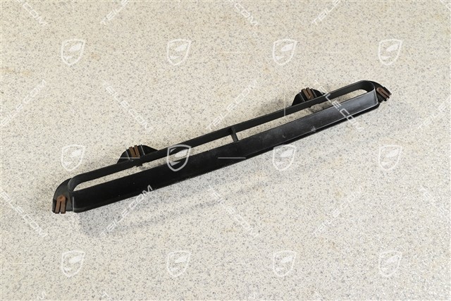 Air vent frame, centre