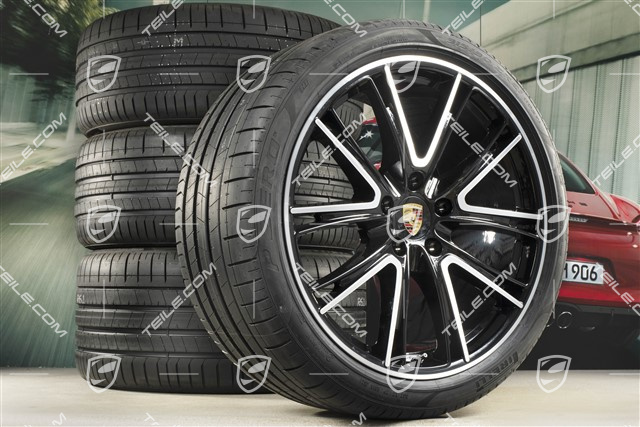 21" Panamera Exclusive Design Sommerräder, Felgen 9,5J x 21 ET71 + 11,5J x 21 ET69 + Pirelli Sommerreifen 275/35 ZR21 + 315/30 ZR21, schwarz, mit RDK-Sensoren