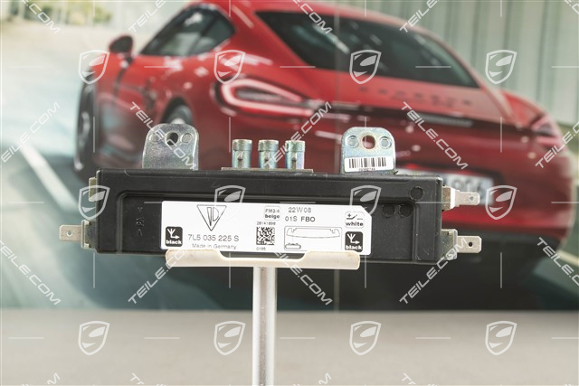 Aerial amplifier / Antenna Signal Amplifier Booster, Rear spoiler, R