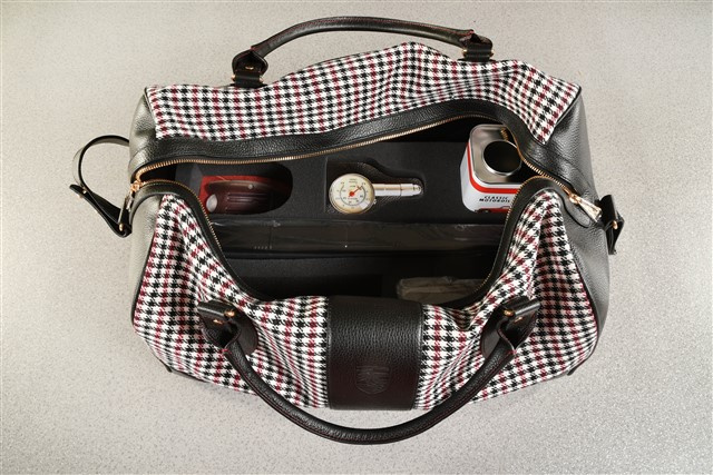 "60Y 911" Touring Bag 911 "60 Jahre 911", Pepita Muster in Schwarz/Rot, Jubiläumsplakette 50/30/28 cm