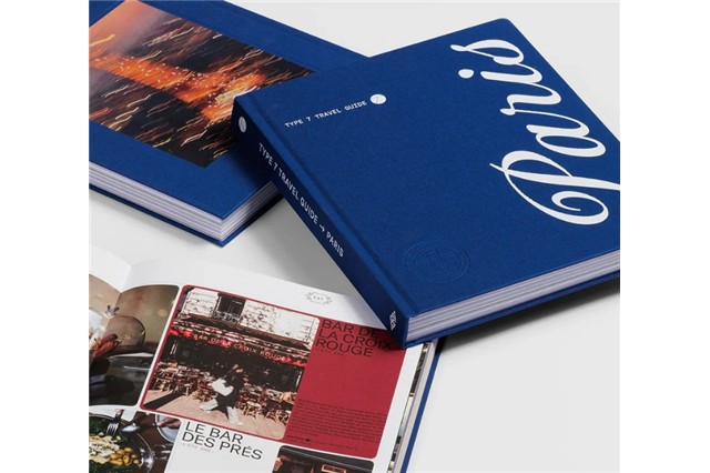 Book "Guide to Paris"