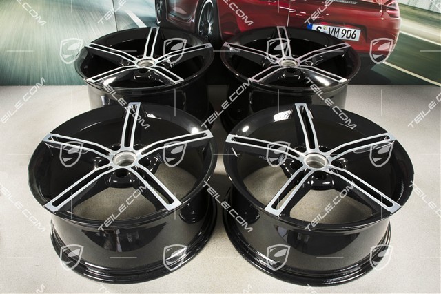 21" Komplet felg Mission E Design, 9,5J x 21 ET60 + 11,5J x 21 ET66, czarny wysoki połysk