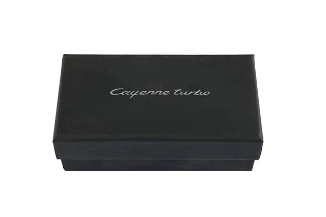 Porsche Cayenne Turbo Coupé - model car / paperweight