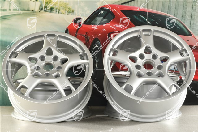 19-inch Carrera S wheel set, front 8J x 19 ET57 + rear 9,5J x 19 ET46