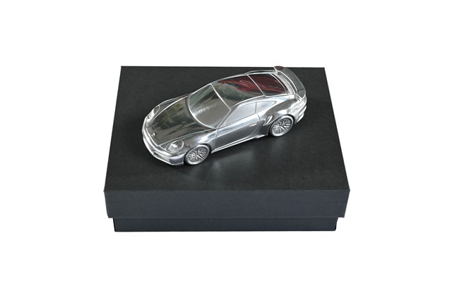 Porsche 911 992 Turbo - Model car / Paperweight