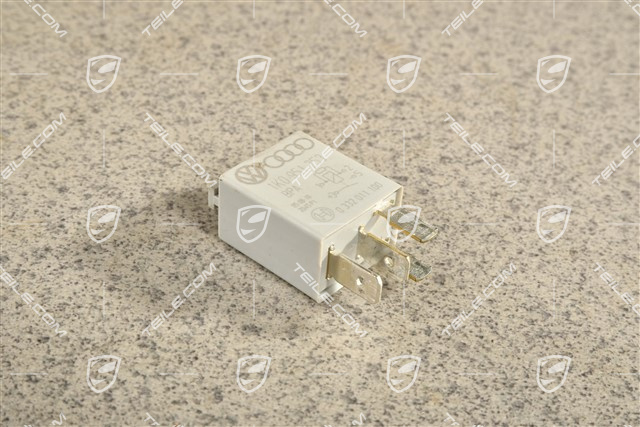 Water pump relay, 3.0 V6 Diesel