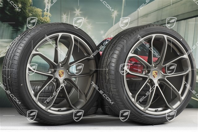 22" Cayenne Coupé GT Sommerräder Satz, Felgen 10J x 22 ET48 + 11,5J x 22 ET52 + Pirelli P Zero Sommerreifen 285/35 R22 + 315/30 R22, mit RDK-Sensoren