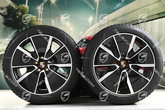 21-inch Macan Turbo winter wheel set, rims 8,5J x 21 ET27 + 10,5J x 21 ET47 + Continental winter tyres 255/45 R21 + 285/40 R21, black high gloss
