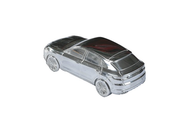 Porsche Cayenne Turbo Coupé - model car / paperweight