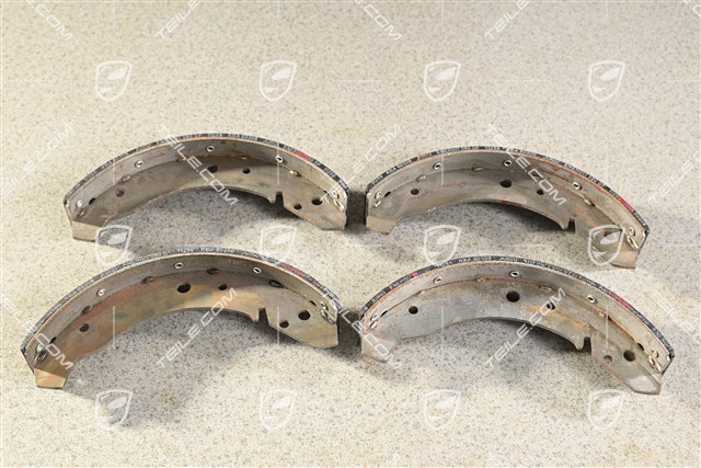1 Set brake shoe, rear axle (4 pcs.)