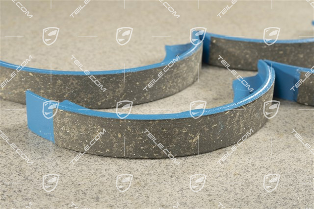1 Set Handbrake / brake shoe, rear axle