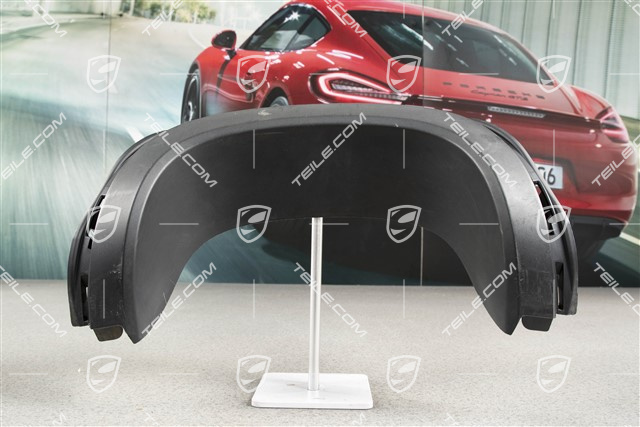 Cover plate (above tailpipe), black