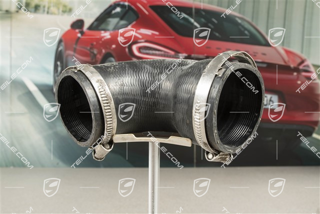 Charge air cooling system / Intake pressure pipe