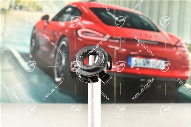 Bulb holder / adapter H7 LED