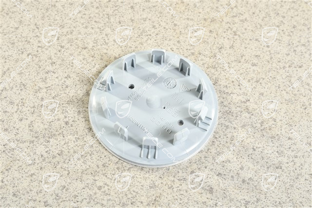 Hub cap, concave, crest coloured, rotary finishing