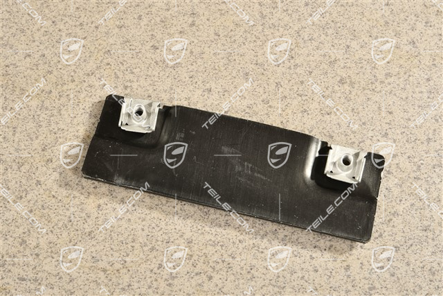 Halter, Unterbodenverkleidung