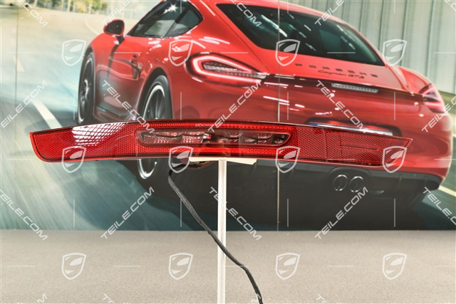 Reflector, back-up light, R
