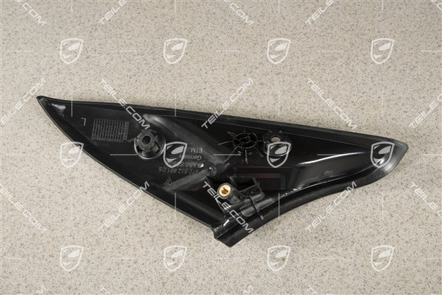 Tail light trim, L