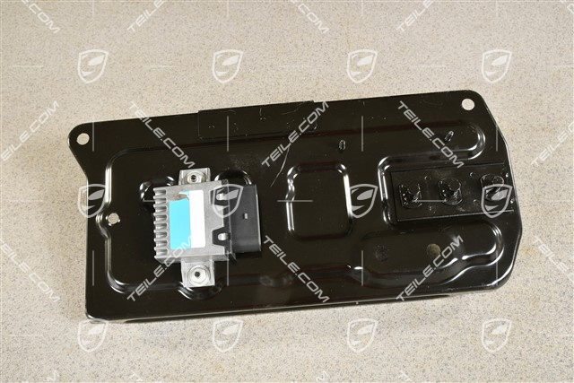 Battery carrier plate