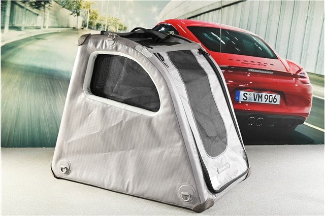 Porsche Luggage compartment box for dogs up 18 kg
