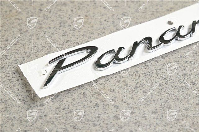Napis "Panamera" chromowany