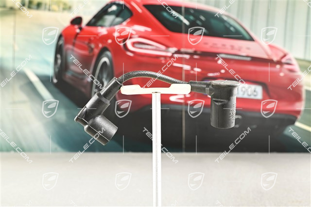 Ignition lead from distributor to ignition coil