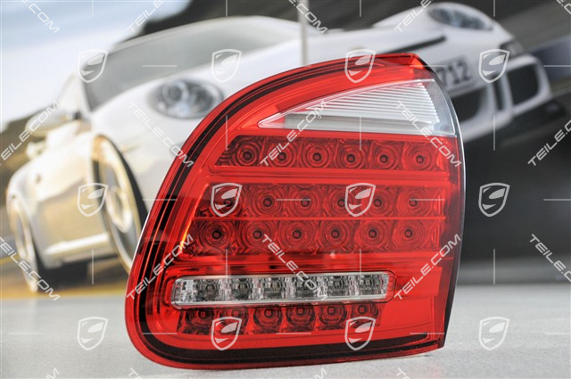 Inner rear light, R