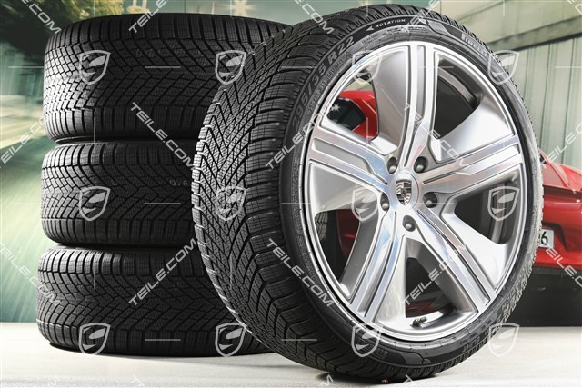 22-inch Macan Exclusive Design winter wheel set, rims 9J x 22 ET29 + 11J x 22 ET47 + Pirelli winter tyres 255/40 R22 + 295/35 R22, Platin Silver