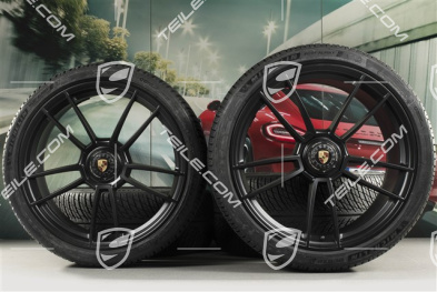 20"+21" GTS komplet kół zimowych "Turbo S", felgi centralnie mocowane 8,5J x 20 ET50 + 11J x 21 ET66 + opony zimowe Michelin 245/35 R20 + 295/30 R21, czarny satynowy półmat