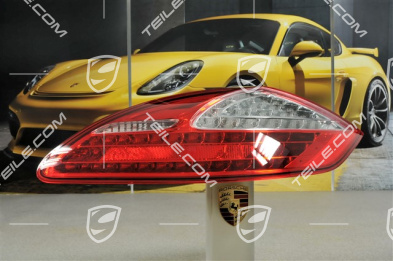 Rear light, R