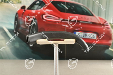 Rear door trim / protective moulding seal, L