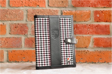 "60Y 911" document folder, in a houndstooth pattern, with embossed Porsche Crest, anniversary 60 Years of 911 badge
