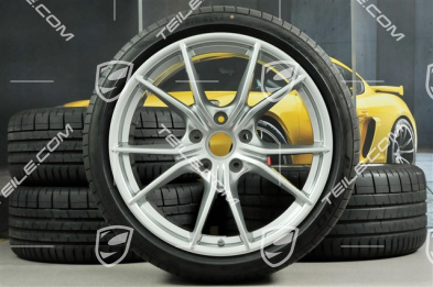 20" Carrera S Sommerräder Satz, Felgen 8J x 20 ET57 + 10J x 20 ET45 + NEUE Pirelli Sommerreifen 235/35 R20 + 265/35 R20, silbern, mit RDK-Sensoren