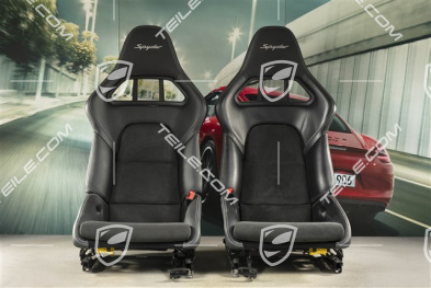 Sportschalensitze, klappbar, Leder/Alcantara, schwarz, Naht in Silber, Schriftzug "Spyder", Satz L+R