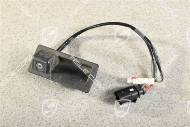 Reversing camera included Push button, Rear lid