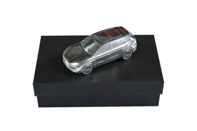 Porsche Cayenne E3 II 2023 – przycisk do papieru / model samochodu, skala 1:43