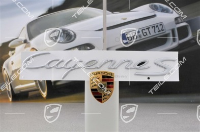 "Cayenne S" logo "Cayenne S" logo