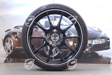 19-inch Boxster Spyder summer wheel set, special Black Edition model, 10Jx19 ET42+8,5Jx19 ET55 + Michelin tyres, app.1500 km