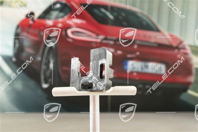 Retainer plate, Reversing camera